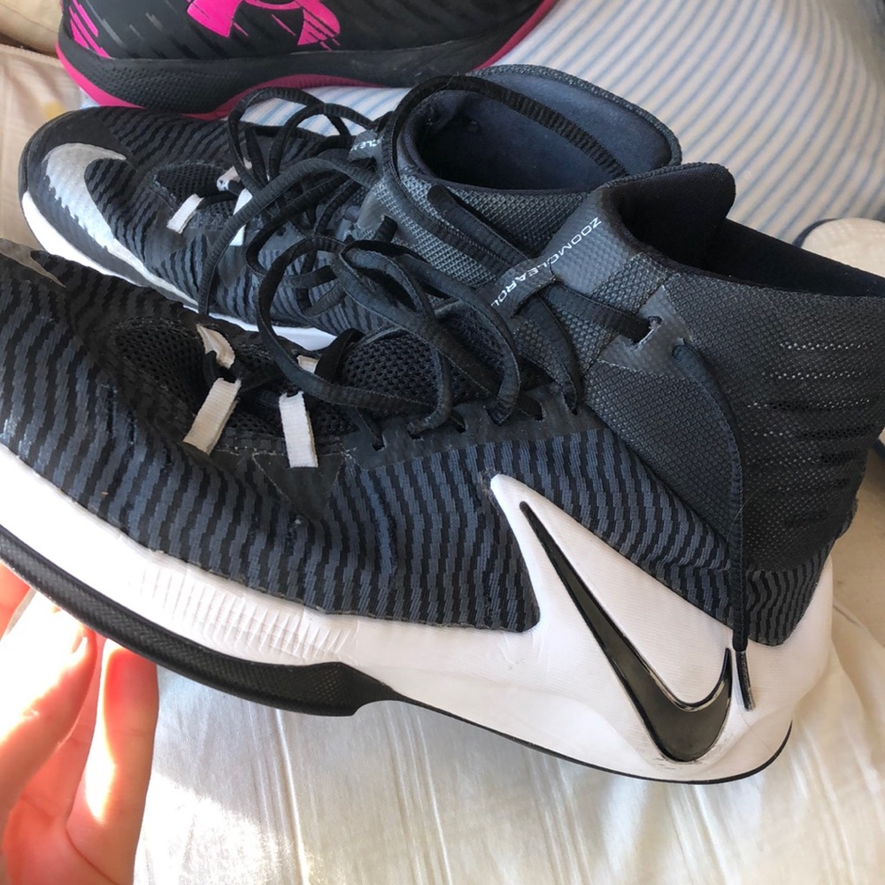 NIKE SOOM CLEAROUT BASKETBALL SHOES